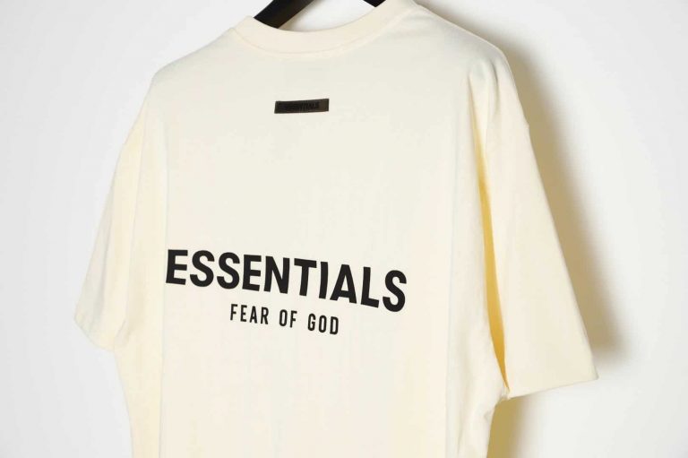 Футболка Fear Of God Essentials Real Vs Fake — Как распознать поддельные футболки FOG Essentials