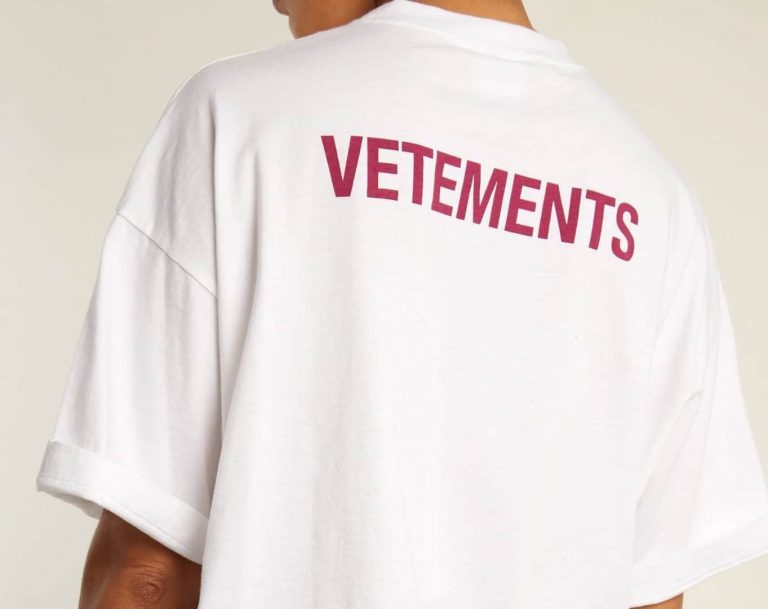 Светоотражающая футболка Real Vs Fake Vetements STAFF